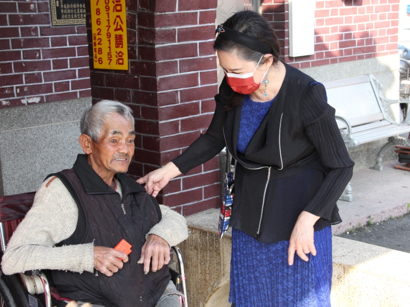 110年2月9日 「切膚之愛攜手億光基金會送暖，伴弱勢長輩歡喜慶新年」
